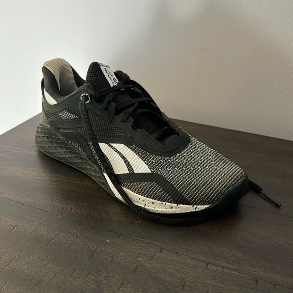 Reebok Nano X sneakers Black and white women’s size 9